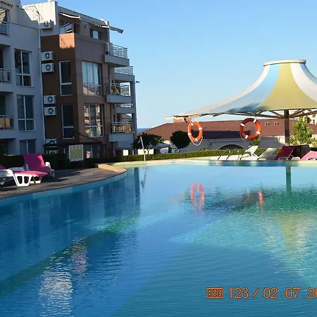 Sunny Island Tschernomorez